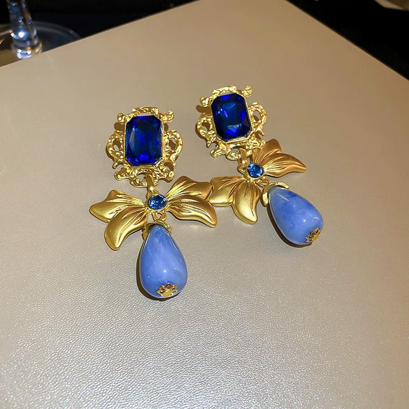 Wholesale Metal Blue Irregular Earrings With Silver Needle Pleated And Geometric Design Electroplated For Women