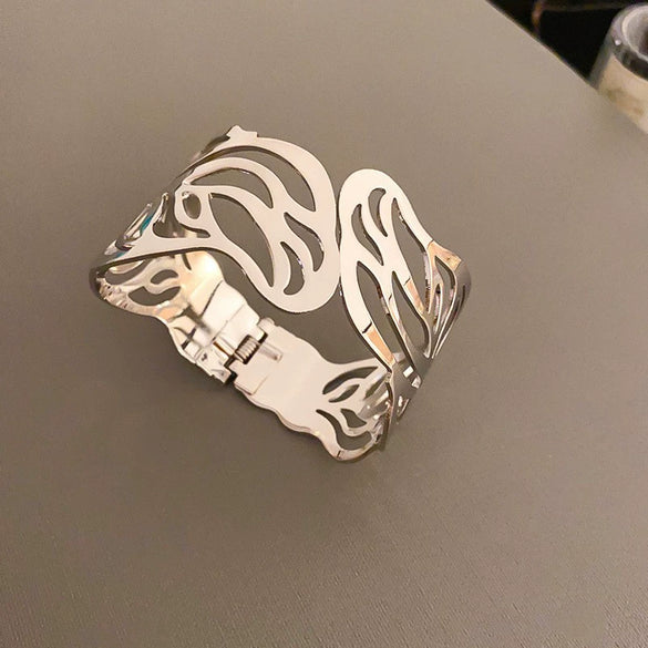 Wholesale Metal Bracelet With Geometric Style Electroplated For High End Feel Wide Edge Personality Exquisite Light Luxury Temperament