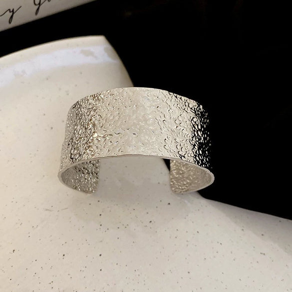 Wholesale Metal Bracelet With Geometric Style Electroplated For High End Feel Wide Edge Personality Exquisite Light Luxury Temperament