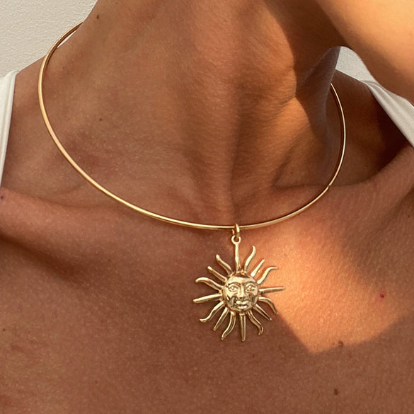 Wholesale Metal Collar Necklace Geometric Style Alloy Pendant Sunflower Design For Women