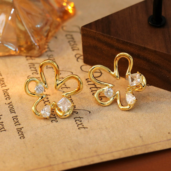 Wholesale Metal Copper Geometric And Flower Hollow Earrings Electroplated Light Luxury Style For Women