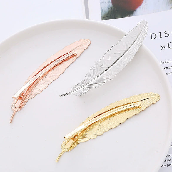 Wholesale Metal Duckbill Clip Hair Accessories With Exaggerated Style And Maple Leaf Design Electroplated