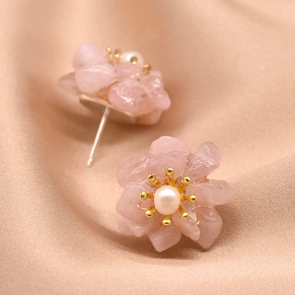 Wholesale Metal Earrings With Pearl And Flower Design Retro Elegant Electroplating For Women