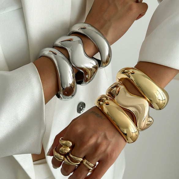 Wholesale Metal Exaggerated Geometric Style Electroplated Wide Bracelet