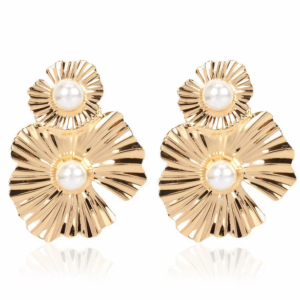 Wholesale Metal Flower Earrings Simple Retro Irregular Gold Plated For Women
