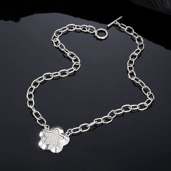Wholesale Metal Geometric Flower Retro Necklace Pendant With Cross Chain For Women Electroplated