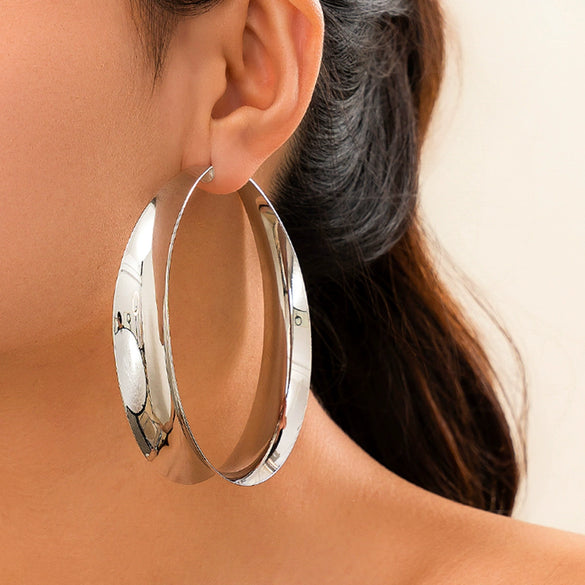 Wholesale Metal Geometric Hollow Electroplated Women's Fashion Big Circle Earrings