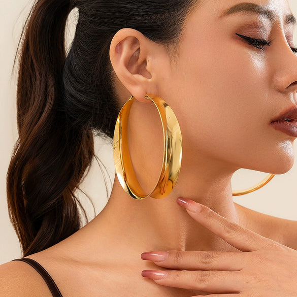 Wholesale Metal Geometric Hollow Electroplated Women's Fashion Big Circle Earrings