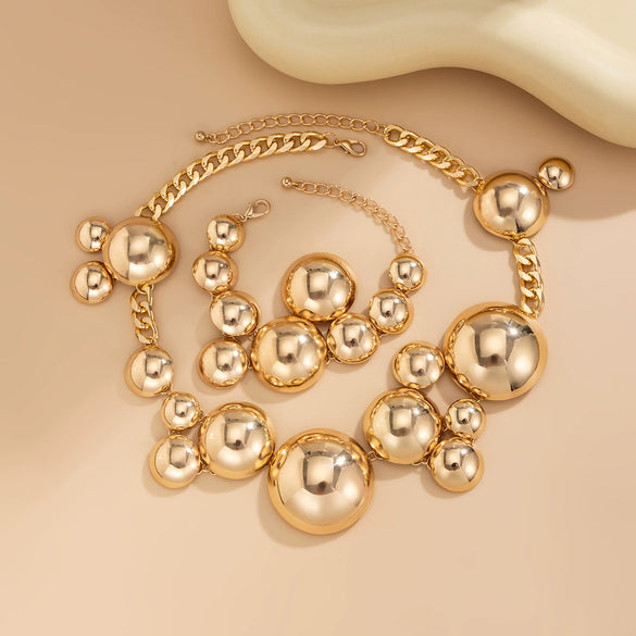Wholesale Metal Geometric Pendant Necklace With Electroplating Treatment