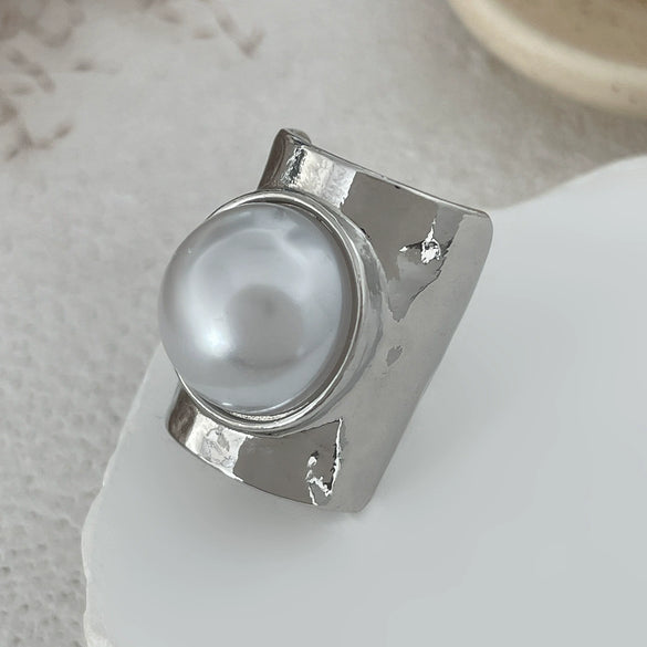 Wholesale Metal Geometric Wide Face Ring For Women With Electroplating Treatment