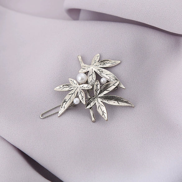 Wholesale Metal Hair Accessories Clip With Original Design And Plants And Flowers Style Electroplated