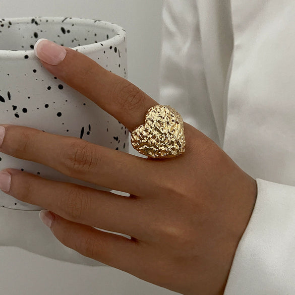 Wholesale Metal Heart Shaped Beaded Ring With Electroplating Design