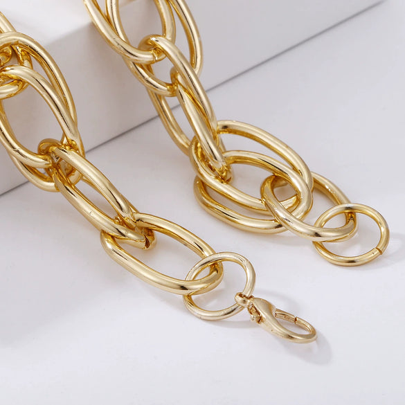 Wholesale Metal Hollow Geometric Women's Hiphop Punk Multilayer Retro Stitching Twist Clavicle Necklace Chain With Electroplating