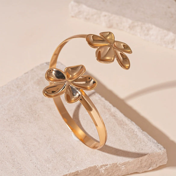 Wholesale Metal Irregular Geometric Opening Bracelet Electroplated Jewelry For Women