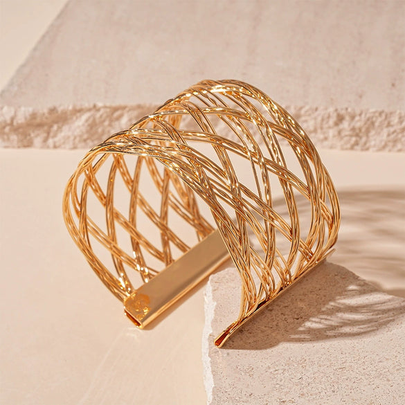 Wholesale Metal Irregular Geometric Opening Bracelet Electroplated Jewelry For Women