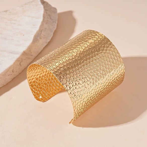 Wholesale Metal Irregular Geometric Opening Bracelet Electroplated Jewelry For Women