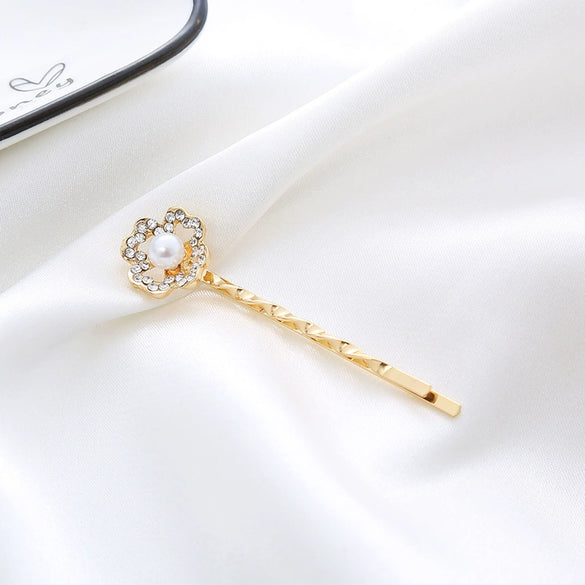Wholesale Metal Natural Geometric Style Electroplated Women's Pearl Side Hair Clip Hair Accessory