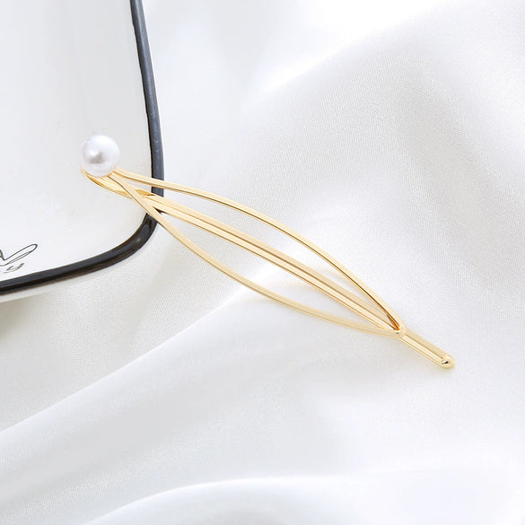 Wholesale Metal Natural Geometric Style Electroplated Women's Pearl Side Hair Clip Hair Accessory