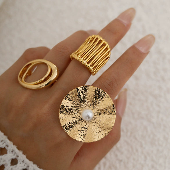 Wholesale Metal Open Ring With Imitation Pearl Flower And Geometric Design Electroplated For Women