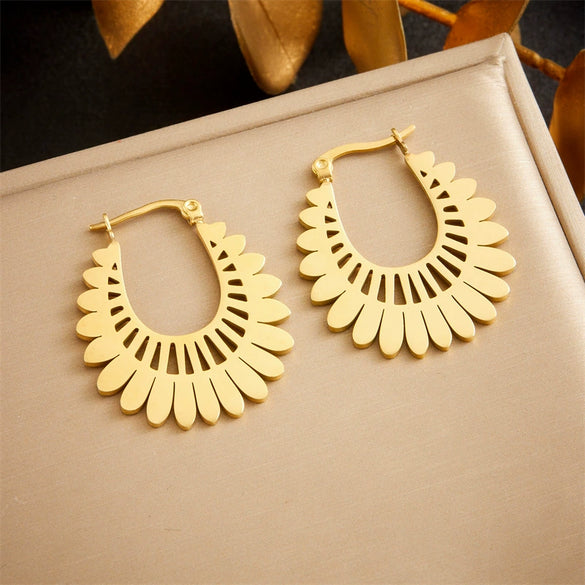 Wholesale Metal Retro Cold Style Ushaped Geometric Stainless Steel Goldplated Earrings