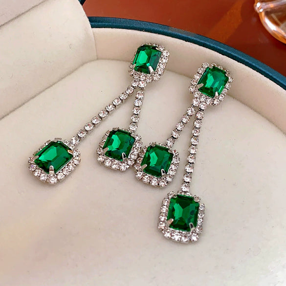 Wholesale Metal Retro Flower Design Diamond Pearl Earrings For Women