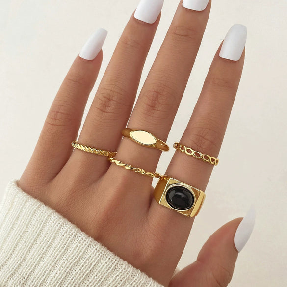 Wholesale Metal Retro Geometric Oval Finger Ring Set With Black Gemstone For Women