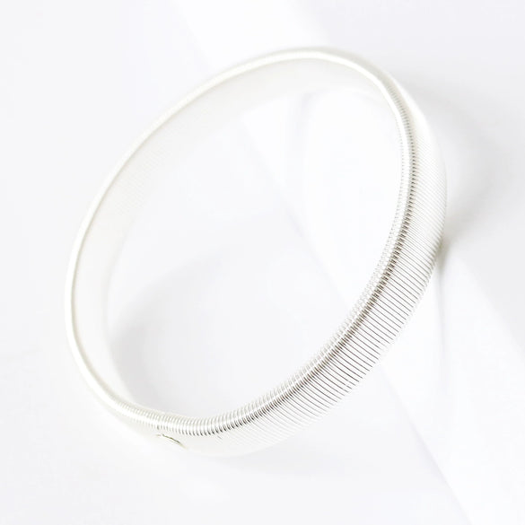 Wholesale Metal Spring Bracelet For Men With Geometric Pattern And Electroplating Treatment