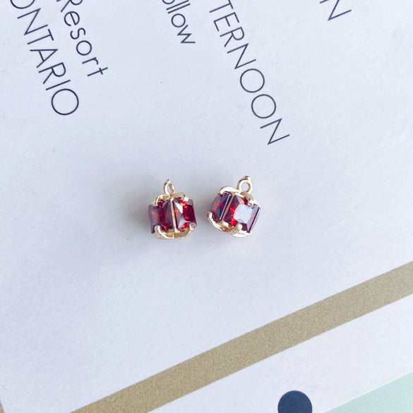 Wholesale Metal Square Crystal Jewelry Accessories With Copper Plated And Electroplating Treatment