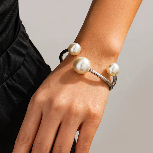 Wholesale Metal Vintage Geometric Electroplated Imitation Pearl Irregular Line Spring Opening Bracelet