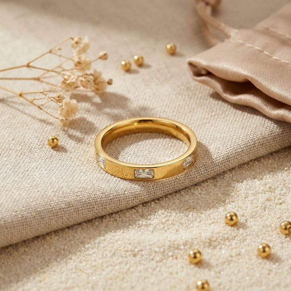 Wholesale Minimalist Electroplated Square Diamondencrusted Plain Band Ring