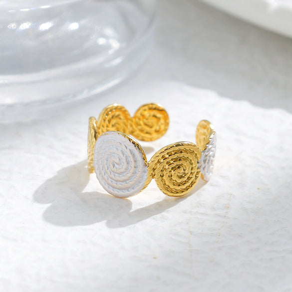 Wholesale Minimalist Fashion Stainless Steel Starfish Round Ring For Women With White Oil Dropping And Electroplating