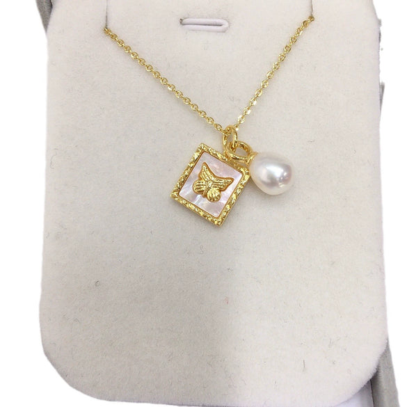 Wholesale Minimalist Freshwater Pearl Pendant Jewelry With Square And Butterfly Design Copper Accessories Rice And Droplet Shape Pearls