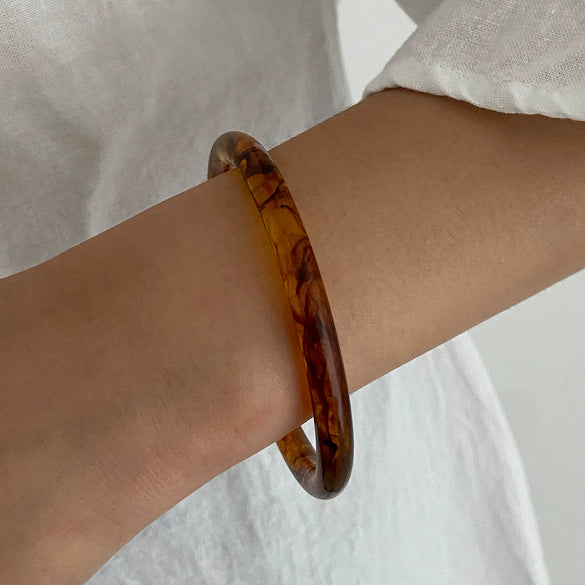 Wholesale Minimalist Geometric Metal Amber Resin Open Bracelet For Women Electroplated