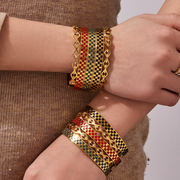 Wholesale Minimalist Geometric Square Grid Oil Drip Buckle Stainless Steel Electroplated Bracelet Set