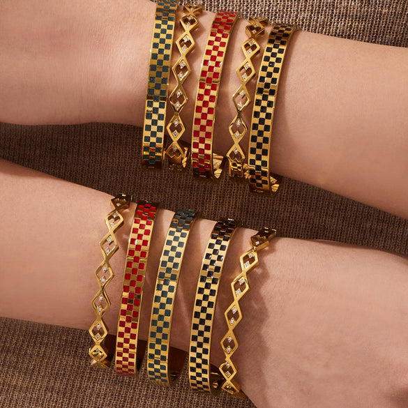 Wholesale Minimalist Geometric Square Grid Oil Drip Buckle Stainless Steel Electroplated Bracelet Set