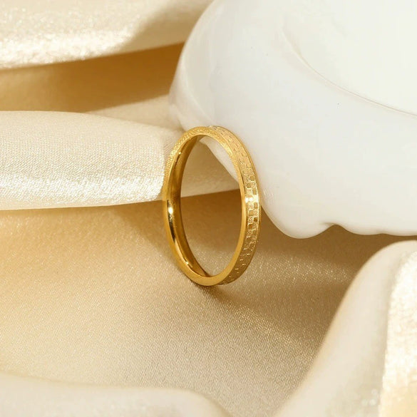 Wholesale Minimalist Geometric Stainless Steel 18K Gold Plated Stackable Ring For Women
