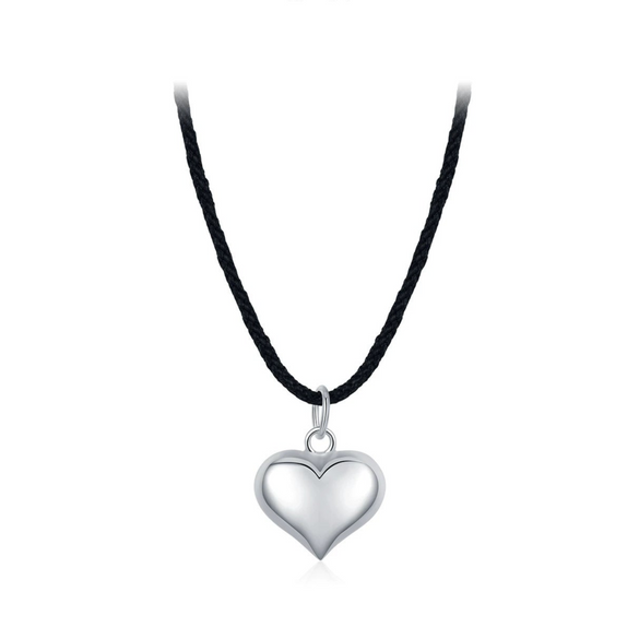 Wholesale Minimalist Heart Shape 925 Sterling Silver Pendant Clavicle Chain For Women With Diamond Design