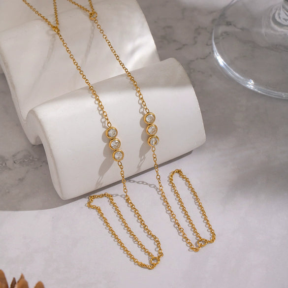 Wholesale Minimalist Ins Style White Zircon Stainless Steel Vacuum Plated Finger Chain Bracelet For Women