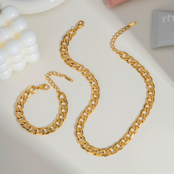 Wholesale Minimalist Simple Basic Titanium Steel Gold Plated Waterproof Jewelry With Geometric Horse Whip Chain Necklace And Bracelet