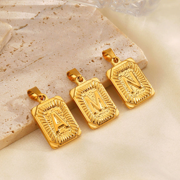 Wholesale Minimalist Stainless Steel Square Letter Pendant Necklace Accessories
