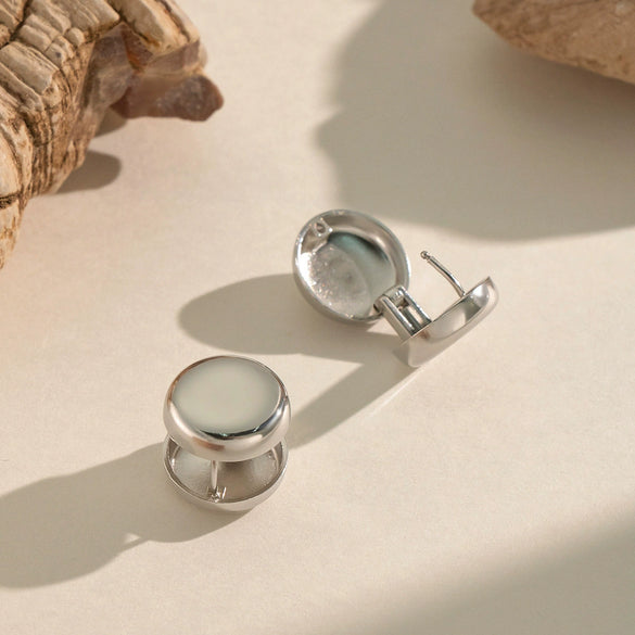 Wholesale Minimalist Versatile Polish Stainless Steel Heartshaped Earrings For Women