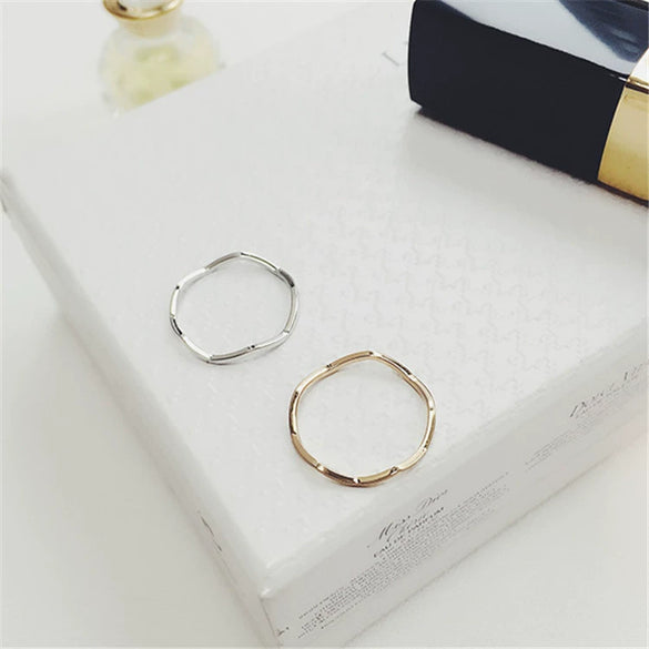 Wholesale Minimalist Wave Ring With Silver And Gold Plating For Unisex