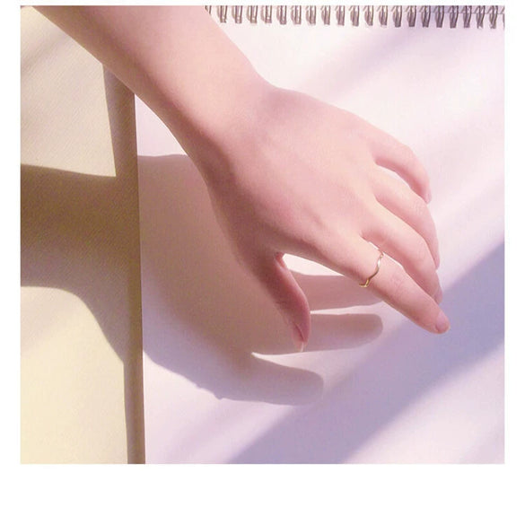 Wholesale Minimalist Wave Ring With Silver And Gold Plating For Unisex