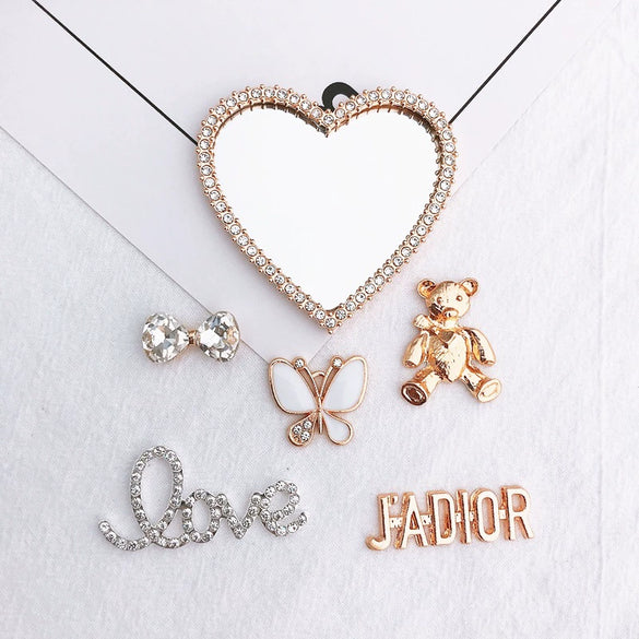 Wholesale Mobile Phone Shell Jewelry Alloy Electroplated With Bear Butterfly Love Rhinestone Design