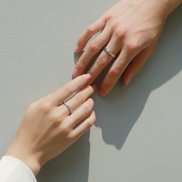 Wholesale Moissanite Inlaid 925 Silver Geometric Minimalist Unisex Couple Ring