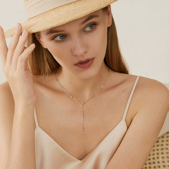 Wholesale Moissanite Necklace S925 Sterling Silver Geometric Highend Sense Women's Ochain Pendant