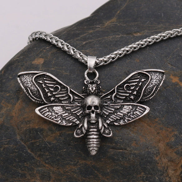 Wholesale Moth Pendant Necklace Metal Alloy With Electroplating Animal Pattern Unisex