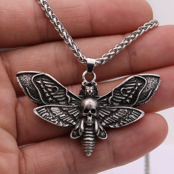 Wholesale Moth Pendant Necklace Metal Alloy With Electroplating Animal Pattern Unisex