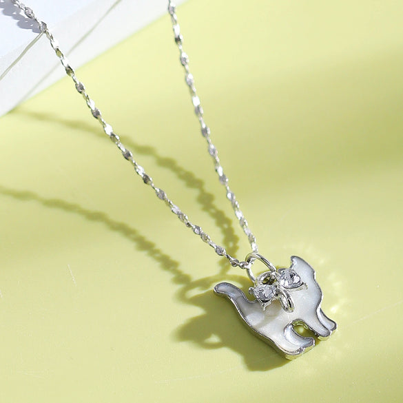 Wholesale Motherofpearl Animal Shaped Copper Electroplated Kitten Pendant Necklace For Women