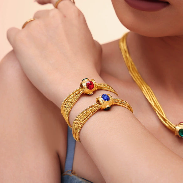 Wholesale Multi Layer Plain Gold Chain Inlaid With Rhinestone Necklace Bracelet Set In Titanium Steel With Electroplating For Women